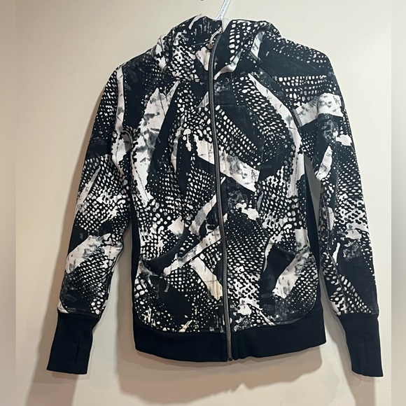 Lululemon Scuba Hoodie III (Static Mist White Black) sz 4 - Picture 8 of 15